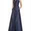 Vestido Akris, disponível na Neiman Marcus (5374,22 euros)