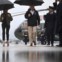 O Presidente e a primeira-dama entram a bordo do Air Force One