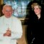 Ao lado do Papa João Paulo II, numa visita ao Vaticano, em 1985