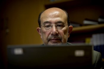 Defensor de Moura, ex-presidente da Câmara de Viana, foi um dos presentes na manifestação