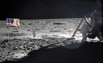 Neil Armstrong a pisar a Lua a 20 de Julho de 1969