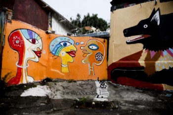 Graffiti no beco do bairro da Liberdade, em Sâo Paulo