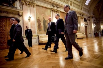 <p>O encontro entre os deputados e os representantes da troika ficou marcado por uma clara divergência entre o BE e os partidos do Governo</p>