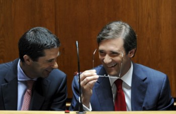 Vítor Gaspar irritou as bancadas da oposição ao elogiar a manifestação de 15 de Setembro Vítor Gaspar irritou as bancadas da oposição ao elogiar a manifestação de 15 de Setembro