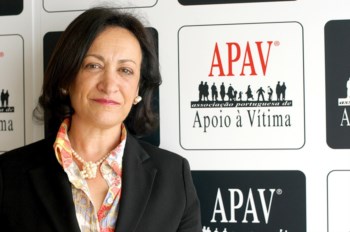 Joana Marques Vidal é presidente da APAV