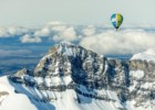 "É o lugar mais incrível do mundo para voar": nos Alpes suíços em balões de ar quente