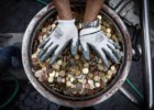 O que faz Roma com as moedas que são atiradas para a Fontana di Trevi?