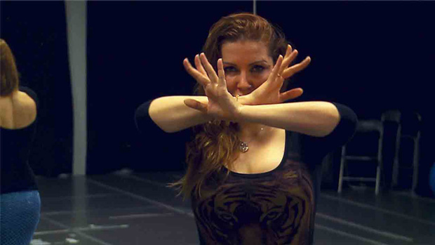 O rosto português da dança oriental