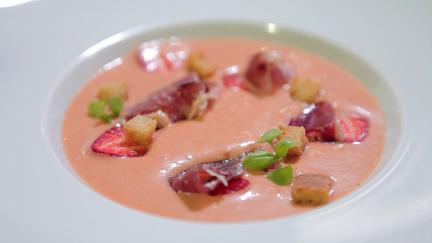 Gaspacho de morangos pela chef Marlene Vieira