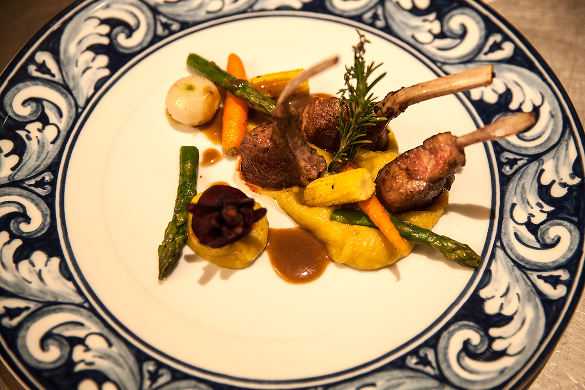 Costeletas de borrego com puré de batata-doce de Aljezur