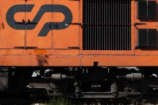 CP paga estacionamento por locomotivas que considera sucata, Comboios