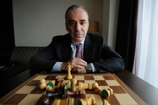 O retorno de Garry Kasparov, a lenda do xadrez, após 12 anos