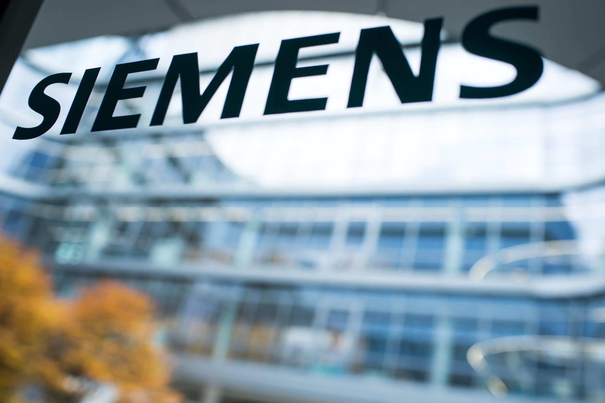 Siemens germany. Siemens AG. Германская фирма Сименс. Концерны Siemens AG. Сименс на предприятиях.