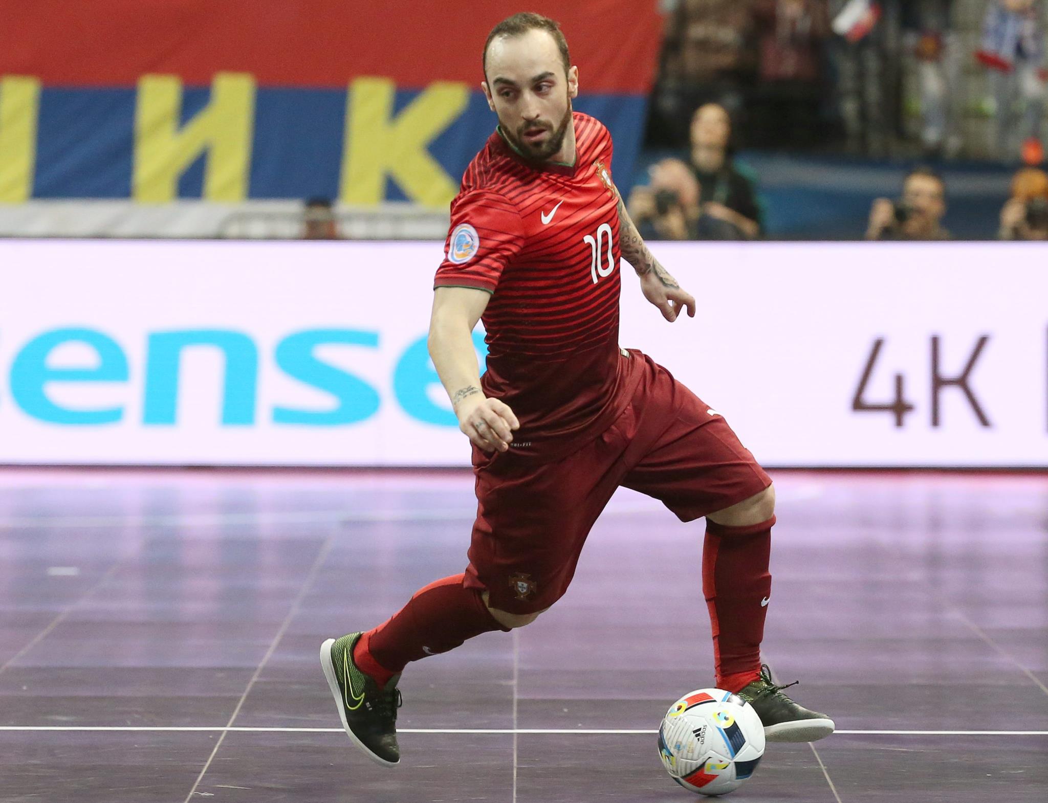 Futsal: Ricardinho, melhor jogador do mundo à conquista da França - Desporto