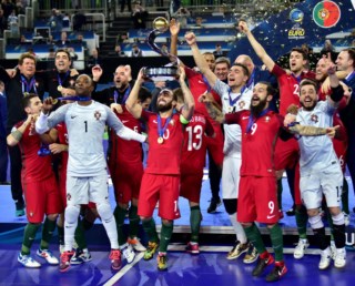 Futsal: Ricardinho eleito o melhor jogador do mundo e iguala