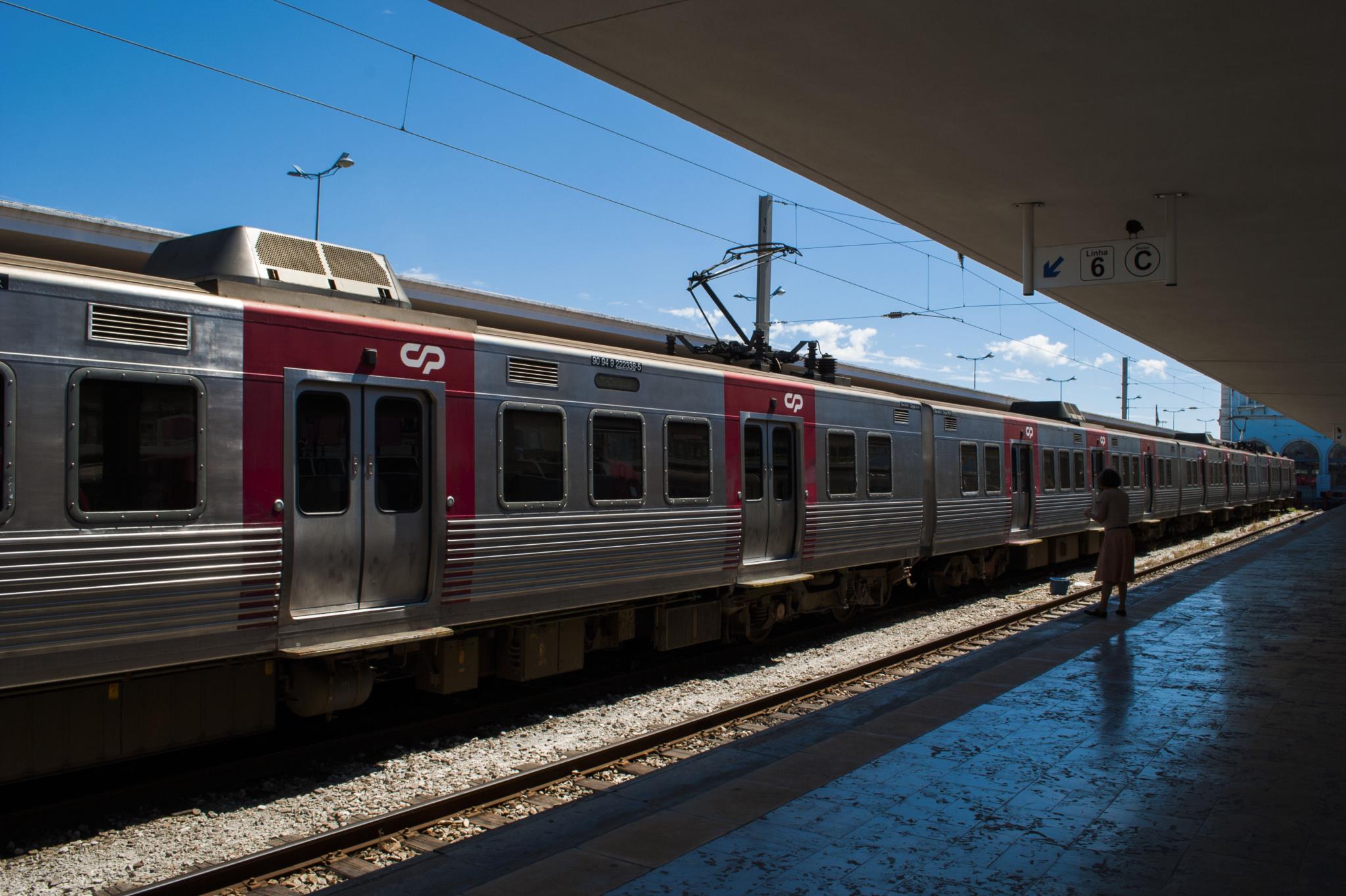 Comboios Em Servicos Minimos Na Segunda Feira Greve Publico