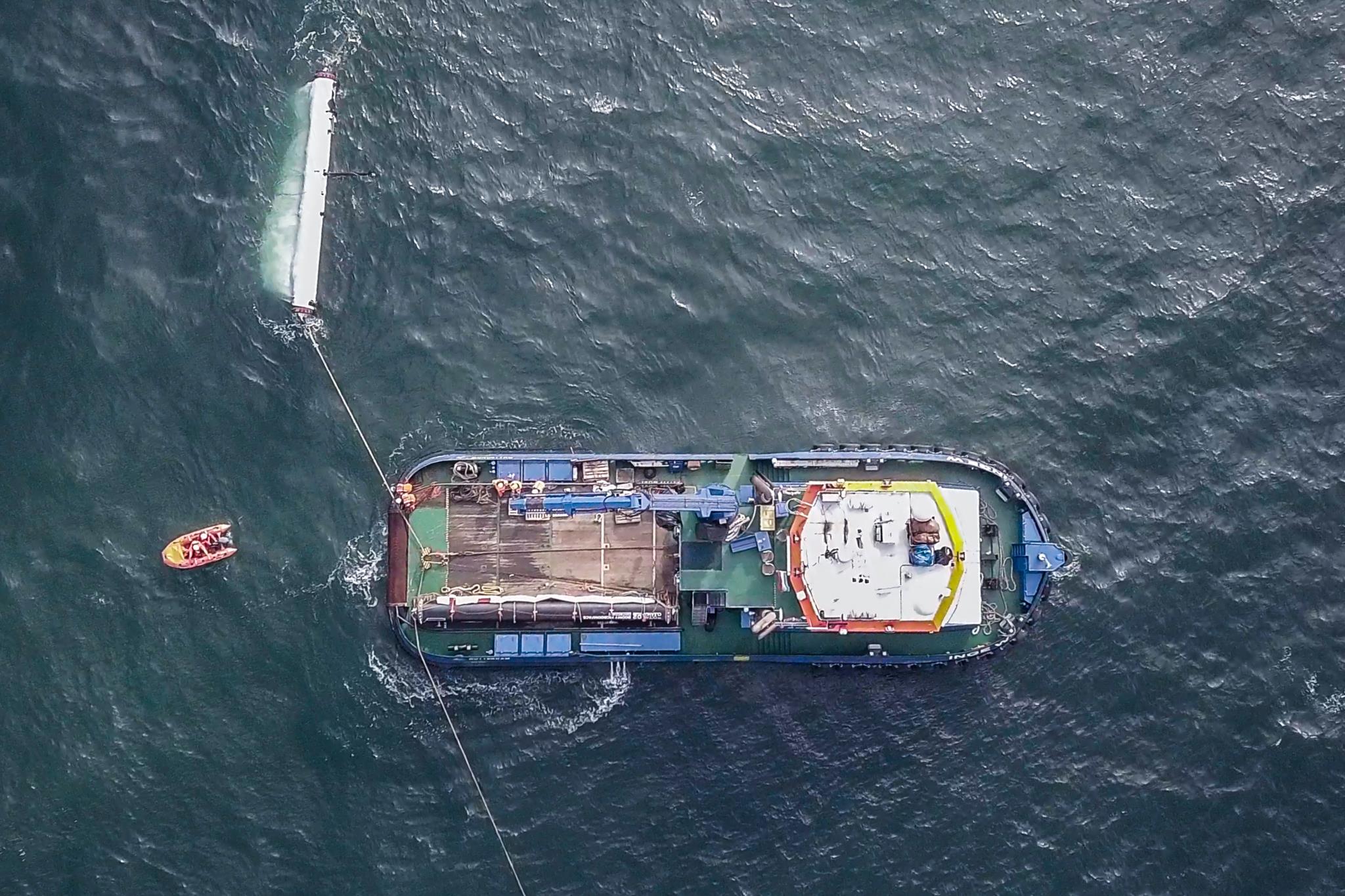 Explorador encontra plástico no local mais profundo dos oceanos