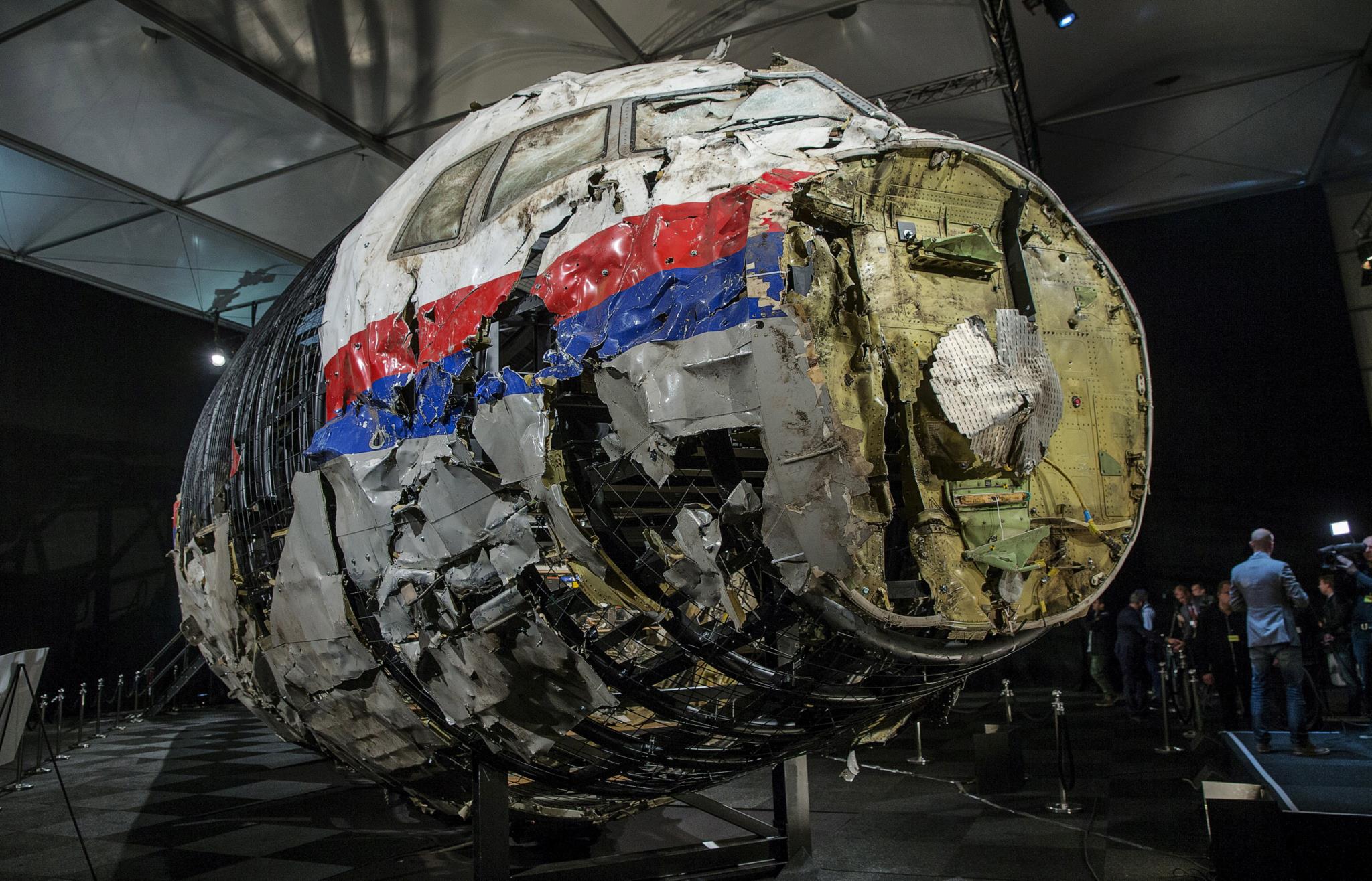 Resultado de imagen para Boeing 777 MH17 png