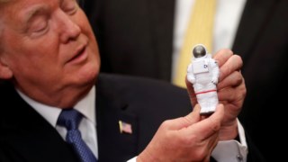 Trump quer reforçar a presença militar norte-americana até no espaço