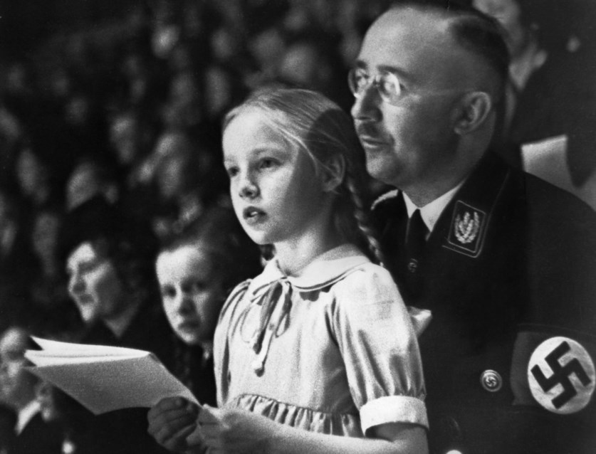 Gudrun Burwitz, Heinrich Himmler, Alemanha nazista, Adolf Hitler, Serviço de Inteligência Federal, O Holocausto, Partido Nazista, Gestapo
