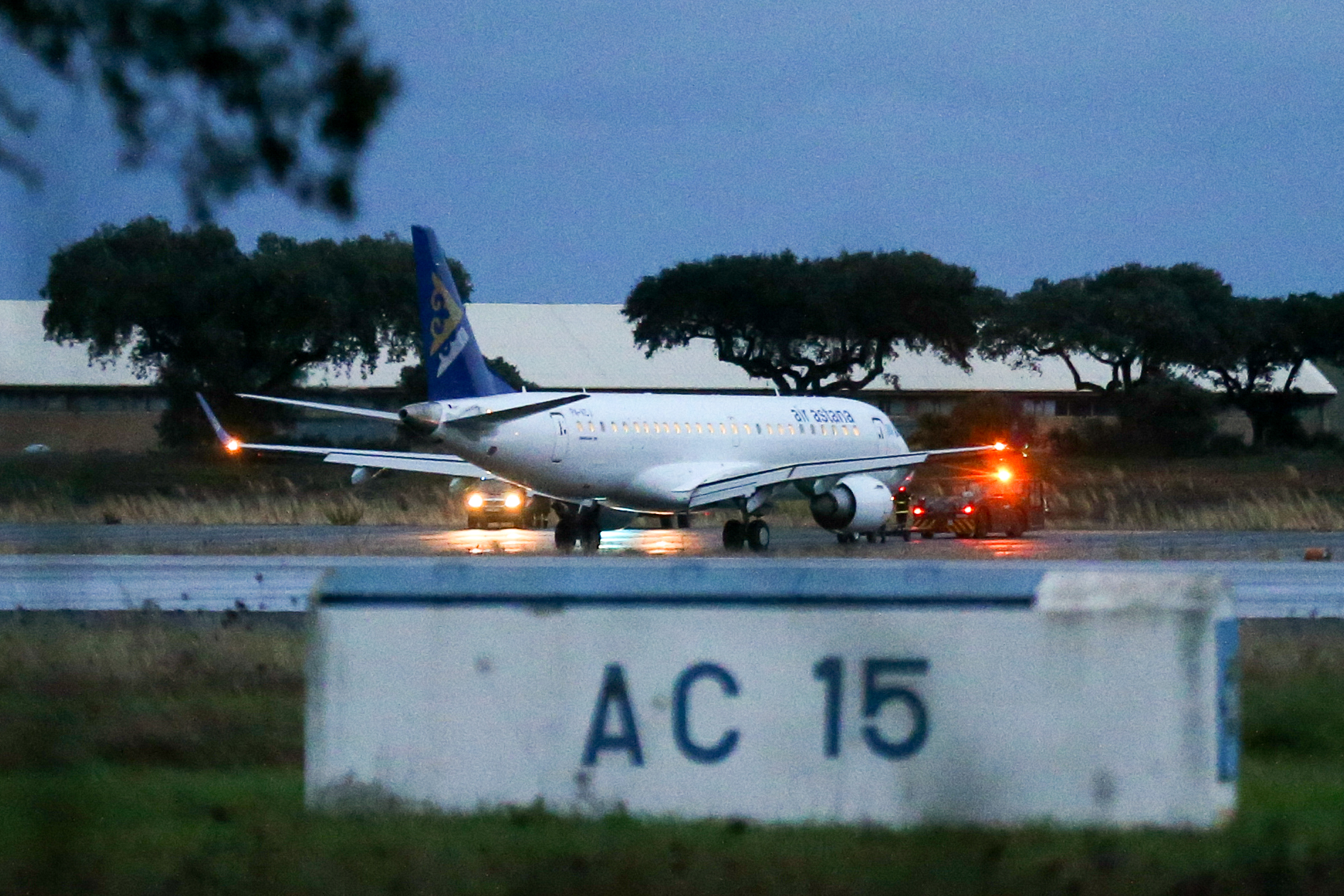 Air astana incident engine