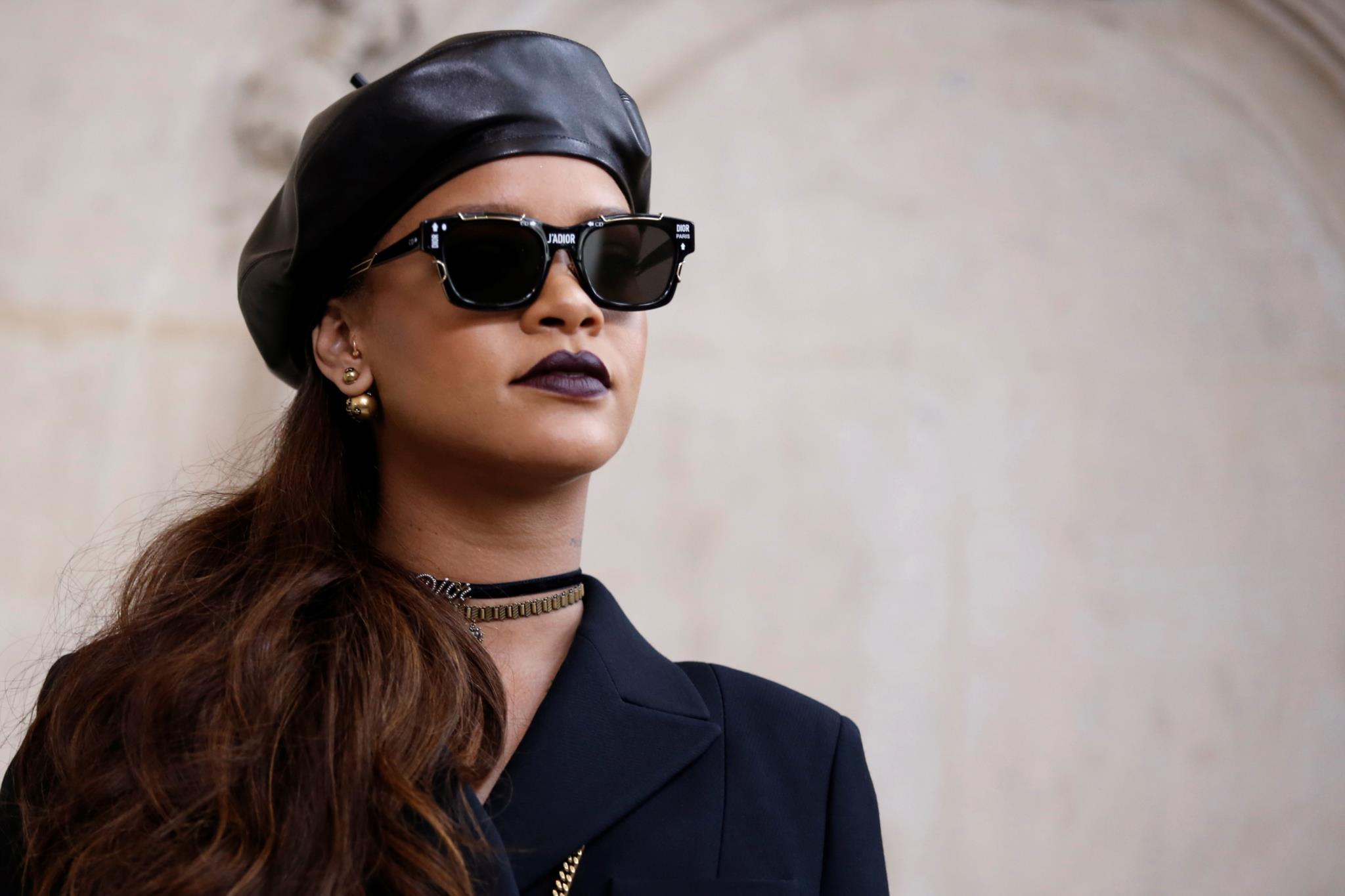 Rihanna vai lançar marca com a LVMH: um ponto de viragem no sector