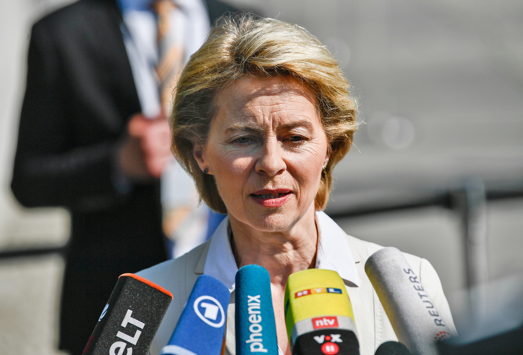 Resultado de imagem para Ursula von der Leyen. MÃ©dica, ministra da Defesa e a escolha para liderar a ComissÃ£o Europeia