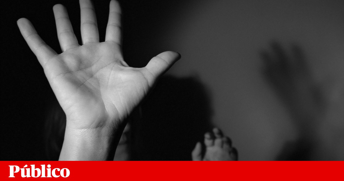 Crime. GNR detém homem de 20 anos por violência doméstica em Vila Velha de Ródão - PÚBLICO