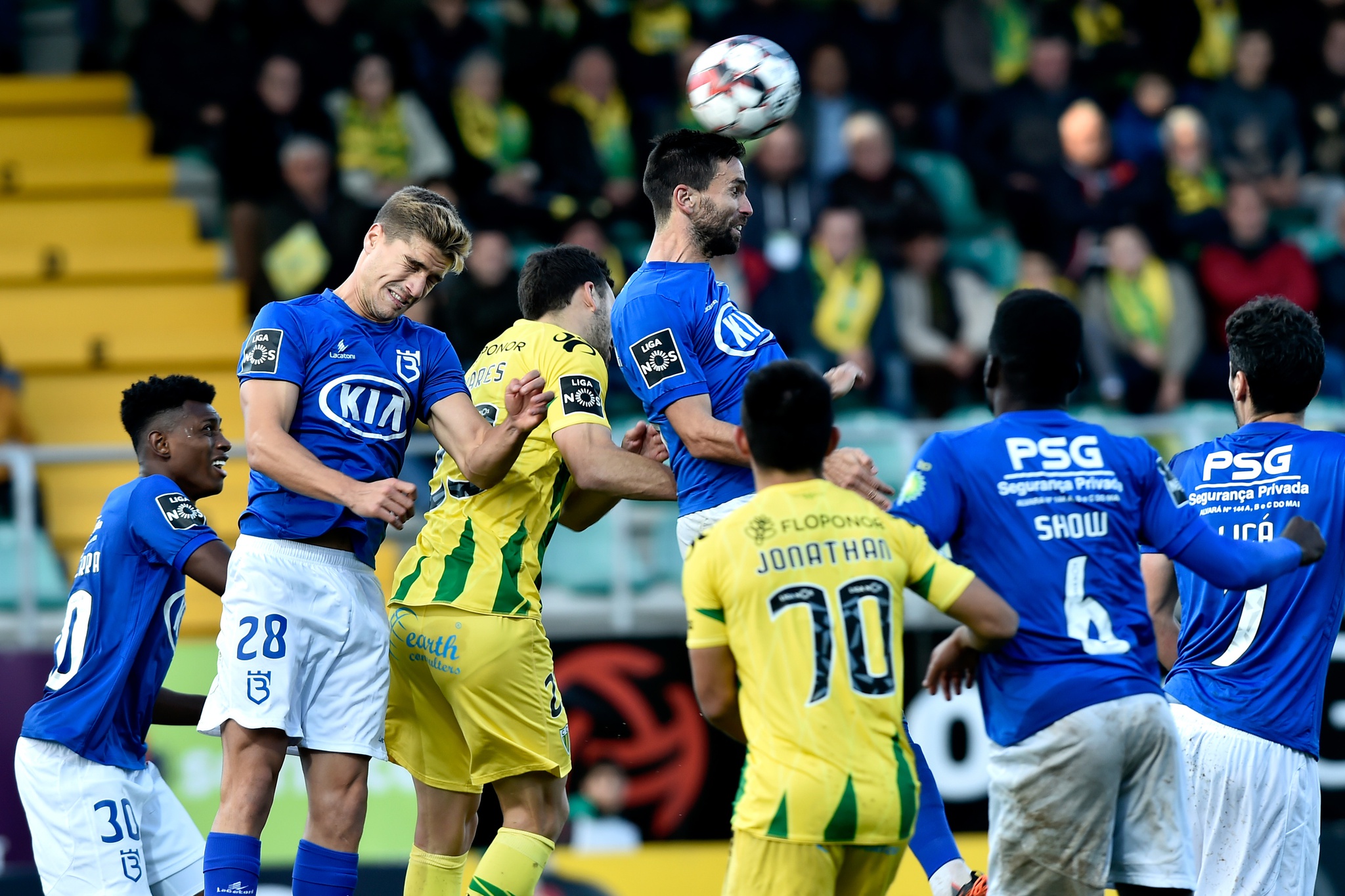 Belenenses Sad Vence Em Tondela E Sobe A 11 Âº Da I Liga I Liga Publico