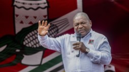 Moçambique: “O Presidente Nyusi tem de se instalar em Cabo Delgado”
