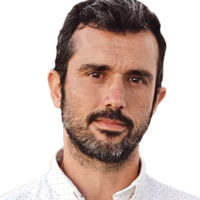 Mais de   Pedro Alves
