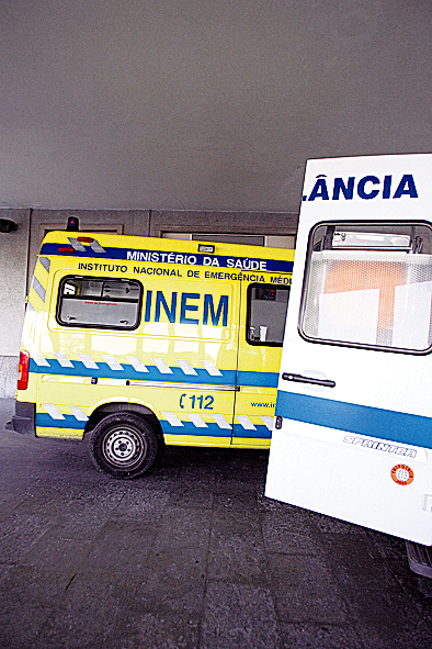 Explosão em escola faz sete feridos ligeiros | LOCAL ...