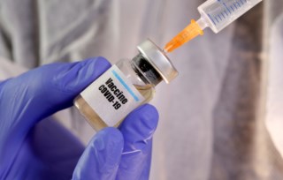 Uma Vacina Portuguesa Contra A Covid 19 Empresa Inicia Testes Ja Em Outubro Vacinas Publico
