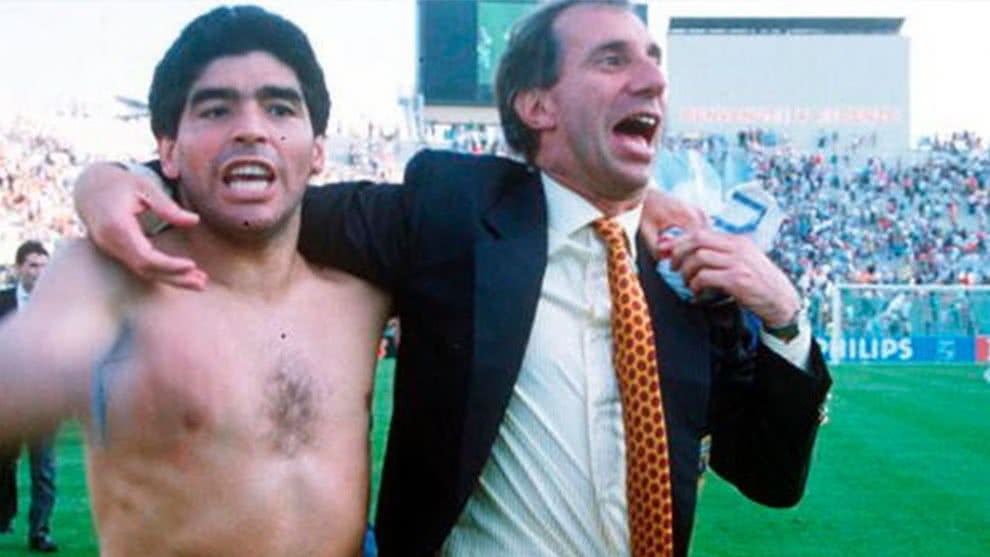 Televisores desligados para Bilardo: família esconde morte de Maradona ao ex-treinador | Maradona | PÚBLICO