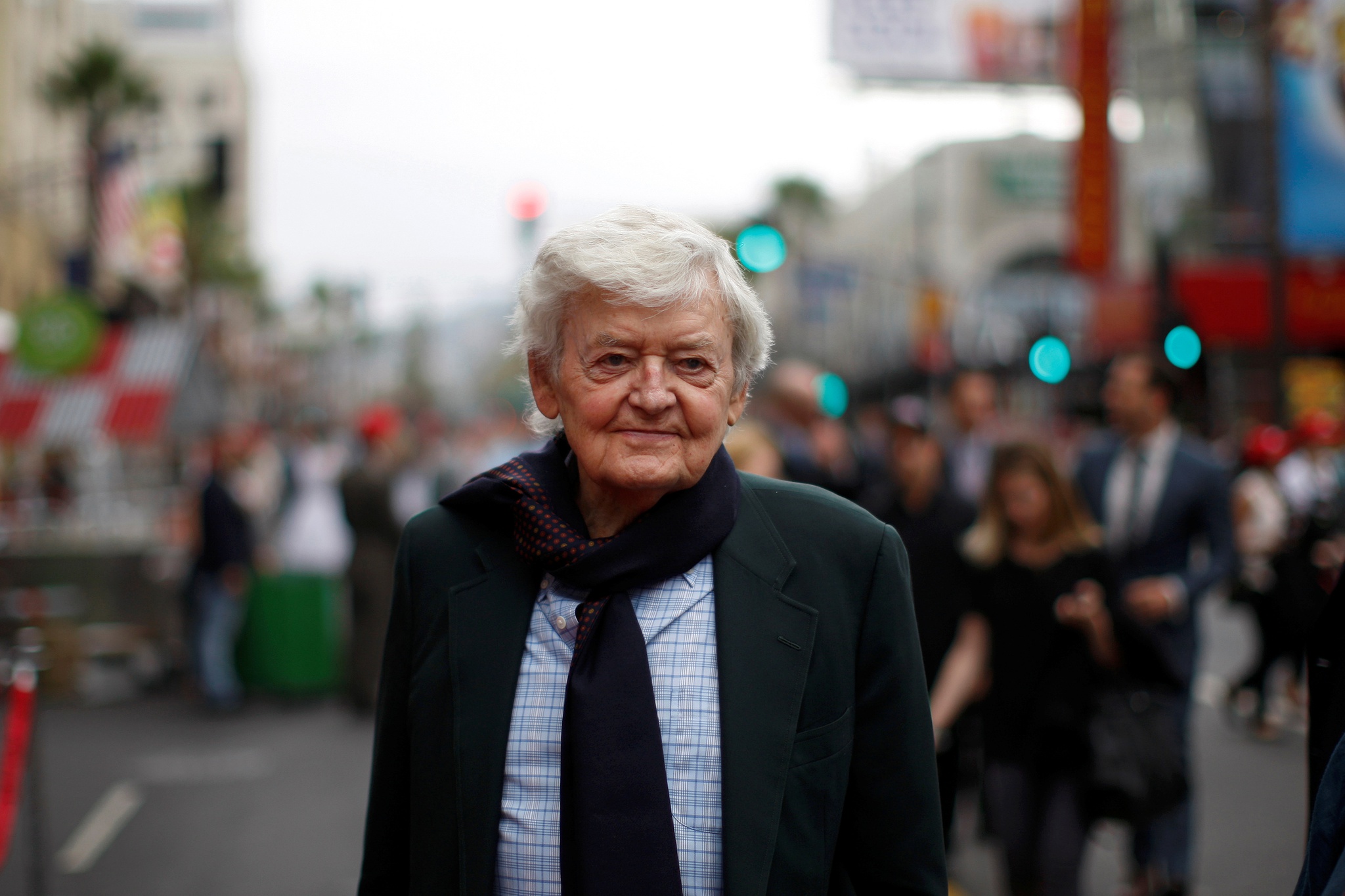 Morreu Hal Holbrook, o actor que interpretou o personagem Garganta Funda e  fez de Mark Twain toda a vida | Obituário | PÚBLICO