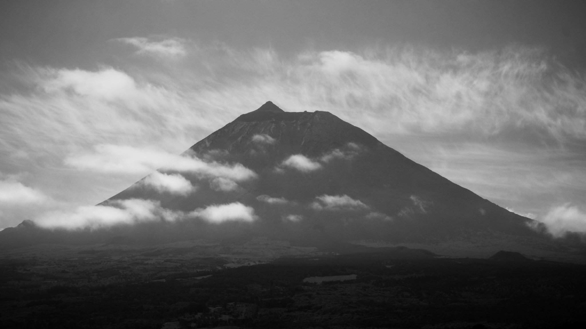 Relembre Os Casos De Famosos Mortos Que Apareceram Misteriosamente Em Fotos Fotos R7 Balanco Geral