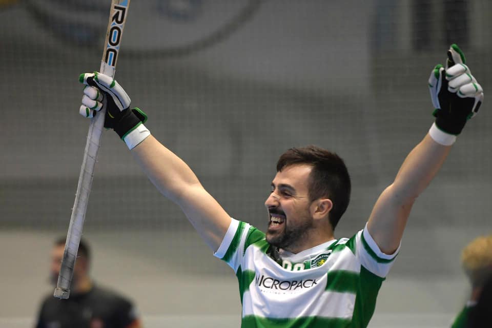 Sporting E O Primeiro Finalista Da Liga Fc Porto Mantem Se Na Luta Hoquei Em Patins Publico