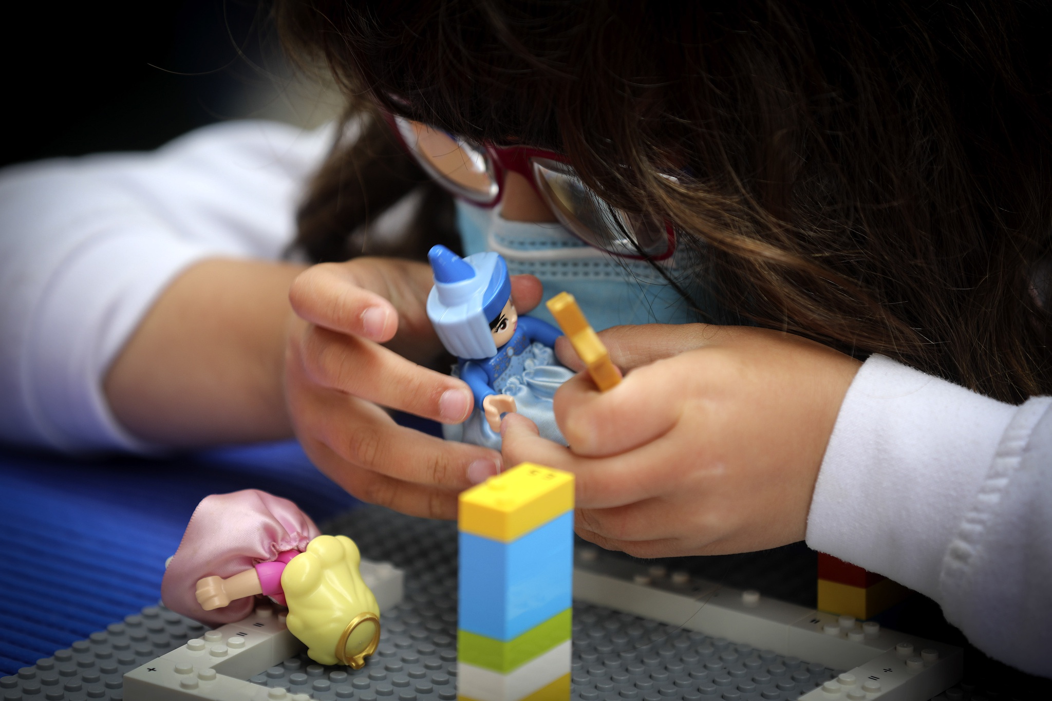 Lego lança edição especial dedicada a crianças invisuais - SIC Notícias