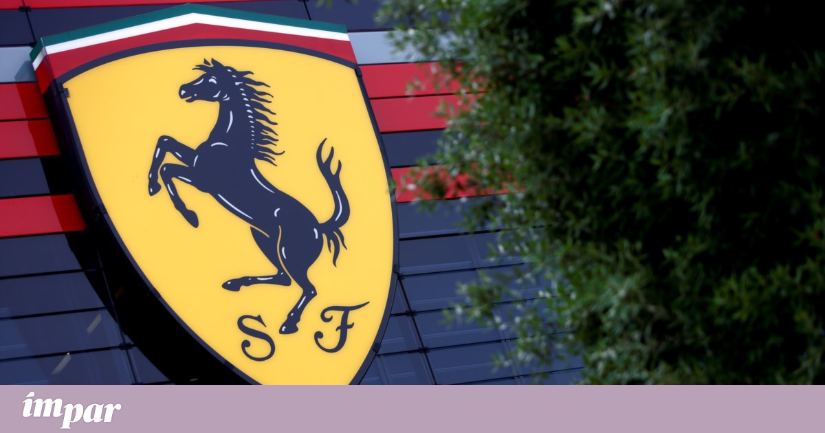 Ferrari sfoggia in passerella i suoi ultimi modelli (e non stiamo parlando di auto) | moda Ferrari sfoggia in passerella i suoi ultimi modelli (e non stiamo parlando di auto) | moda