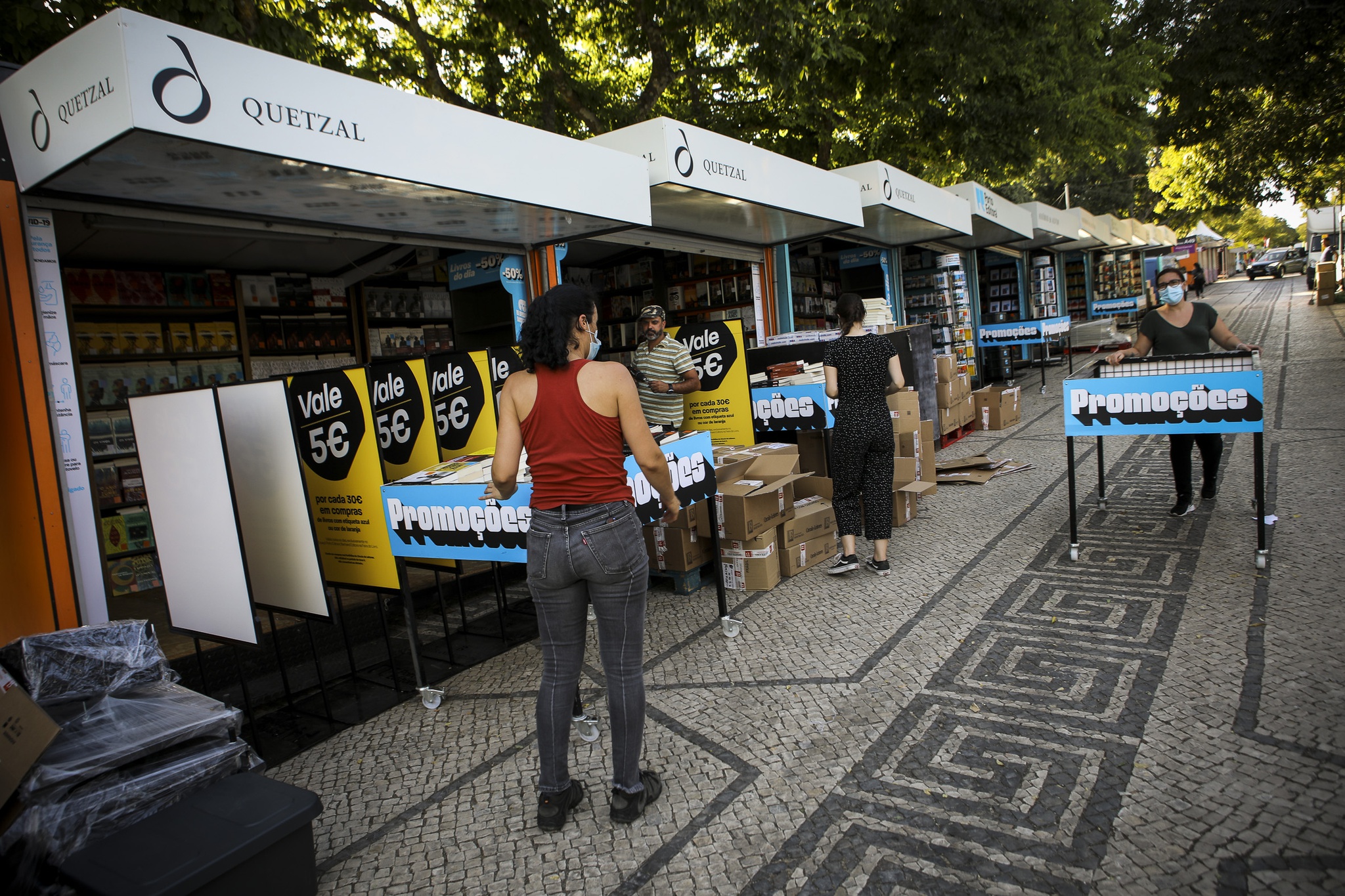 Feira Do Livro De Lisboa 2021 E A Segunda Maior Edicao Da Historia Da Iniciativa Livros Publico