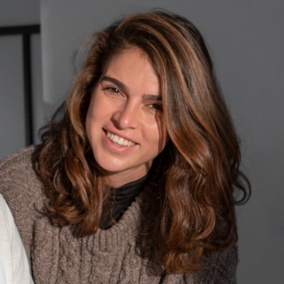 Lara Espírito Santo 