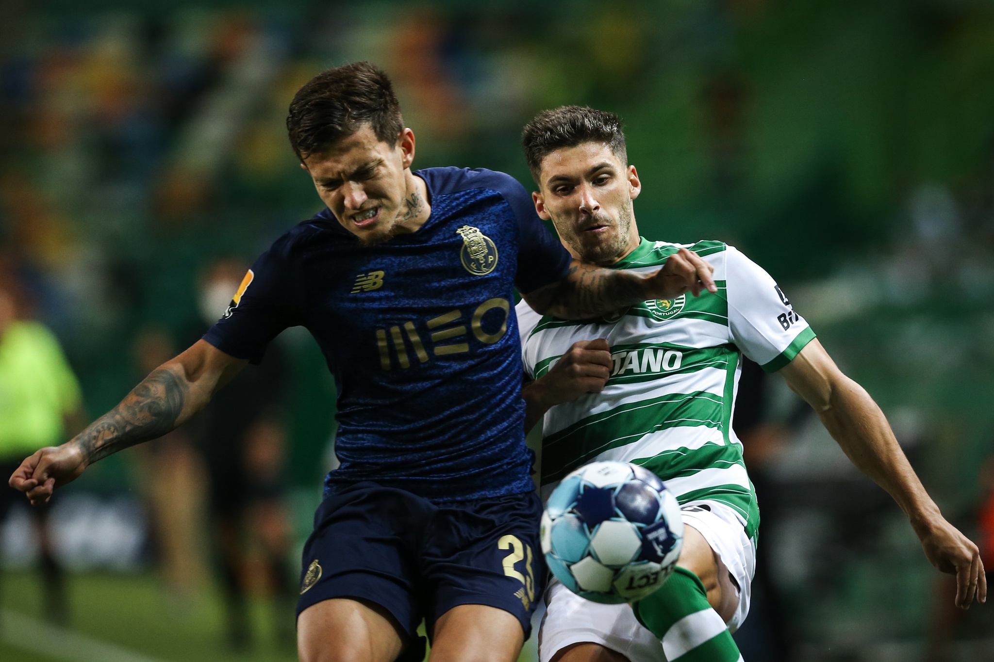 Cartões e penáltis perdoados? Os lances polémicos do Sporting-FC Porto