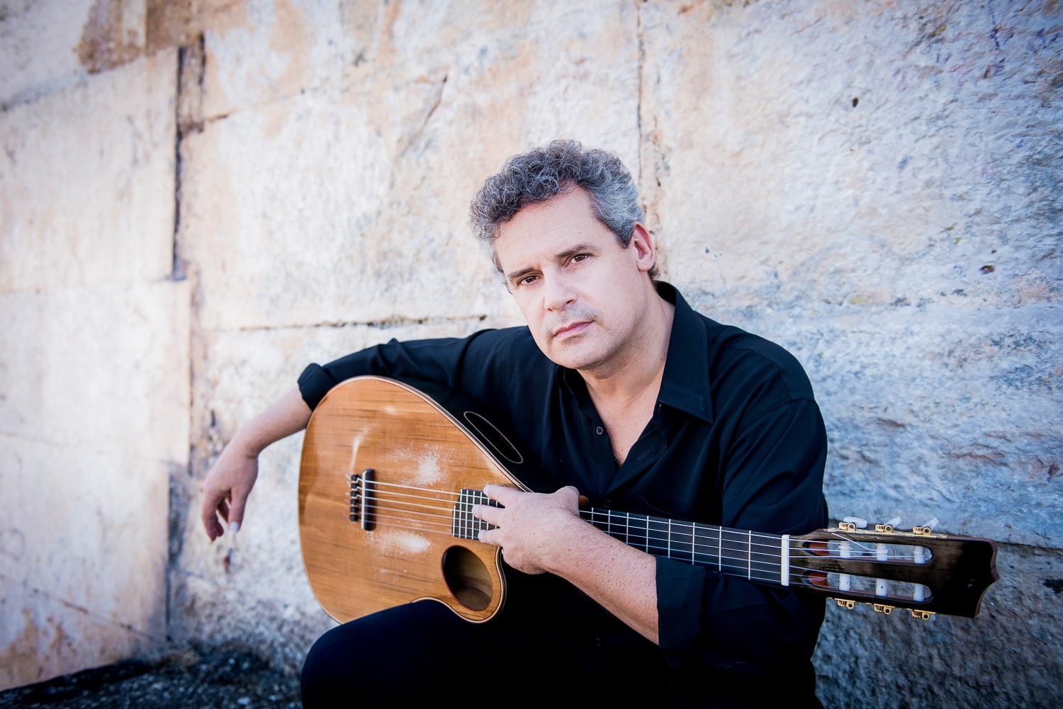 Педро песня. Педро моутиньо. Фото песни pedro. Pedro музыка слушать. Слушать песни педро.