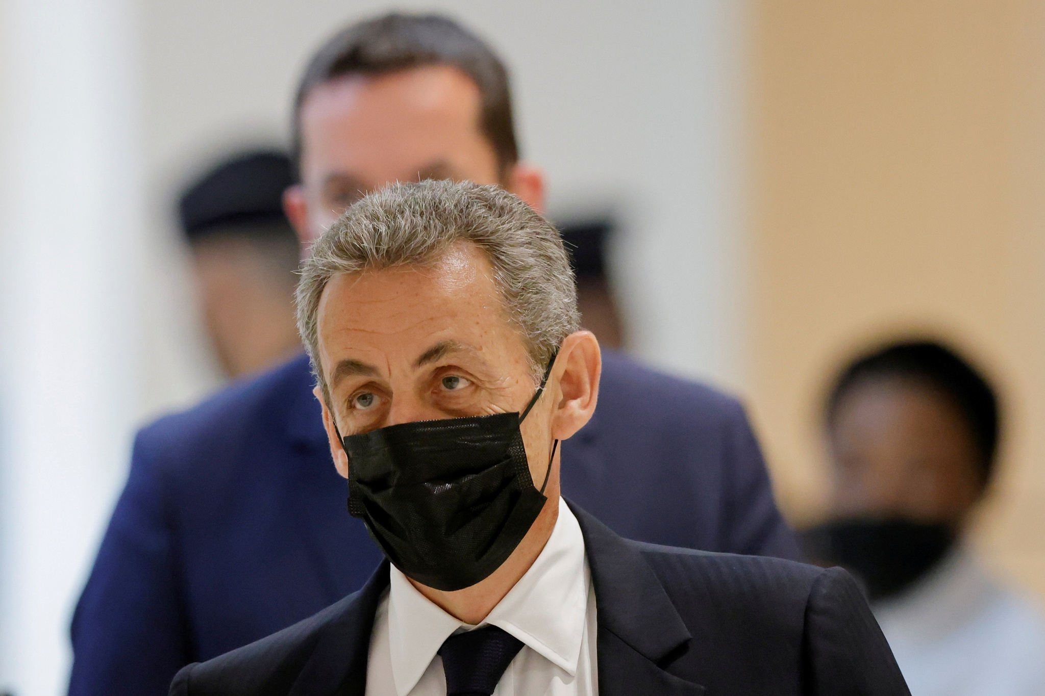 Sarkozy condamné à un an de prison pour financement illégal de campagne |  La France