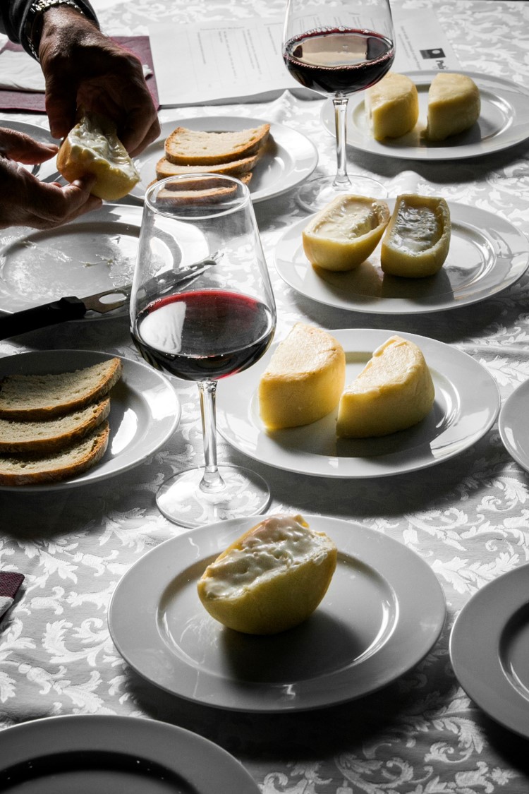 prova queijo azeitão vinho