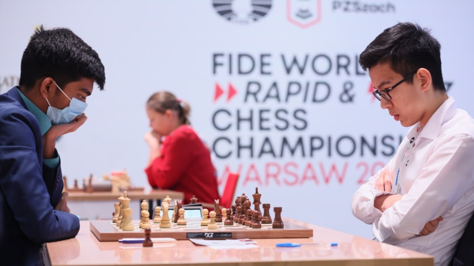 Magnus Carlsen conquista a tripla coroa mundial, Xadrez