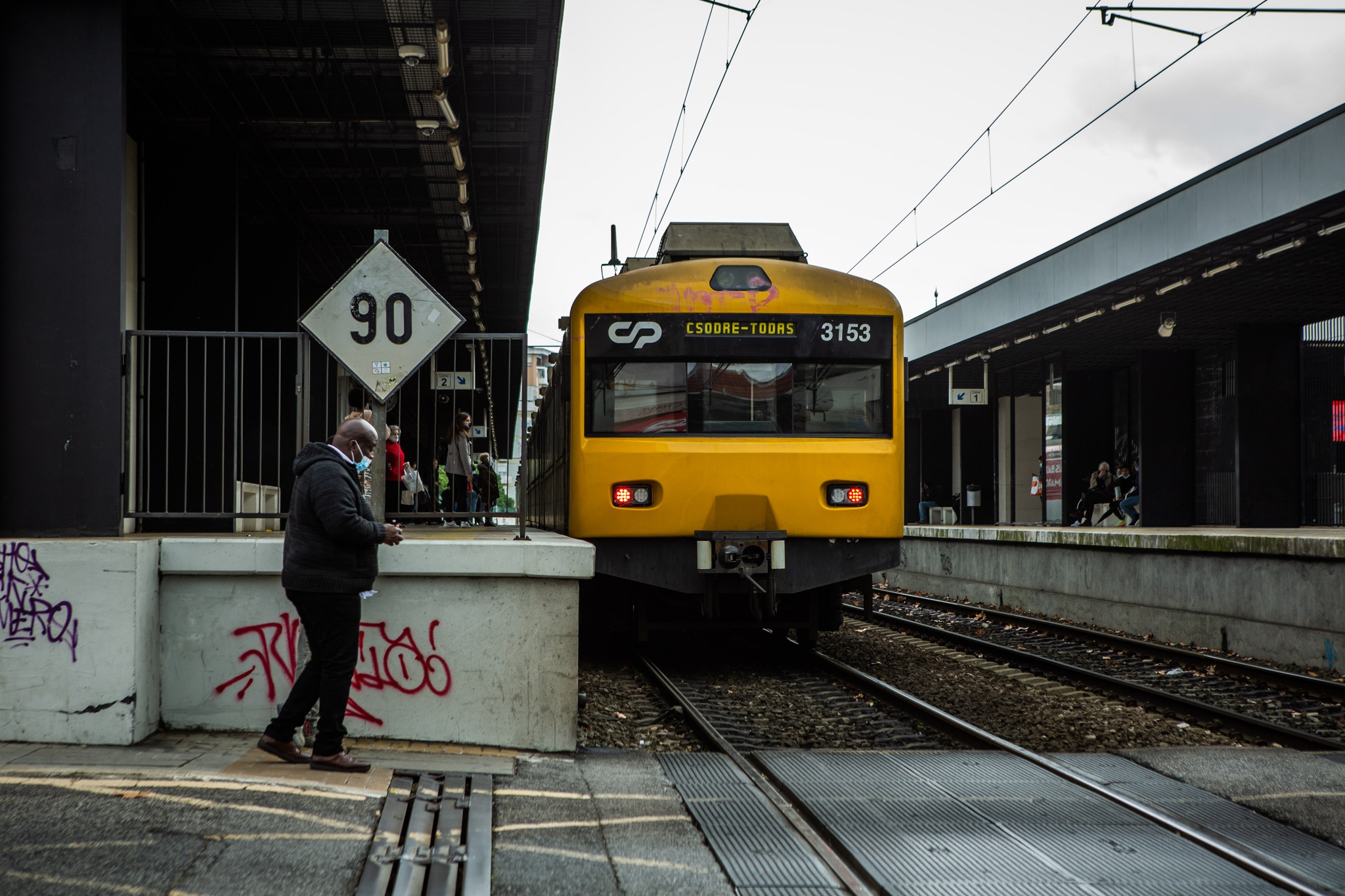 CP. Greve suprime 107 comboios até às 10h, 48% do total