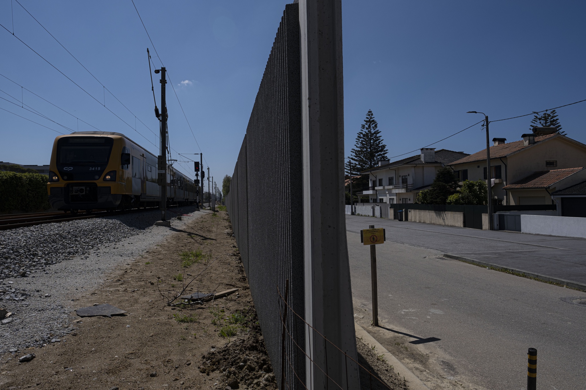 Câmara de Gaia atira para final de Julho acordo com a IP sobre obras na Linha do Norte