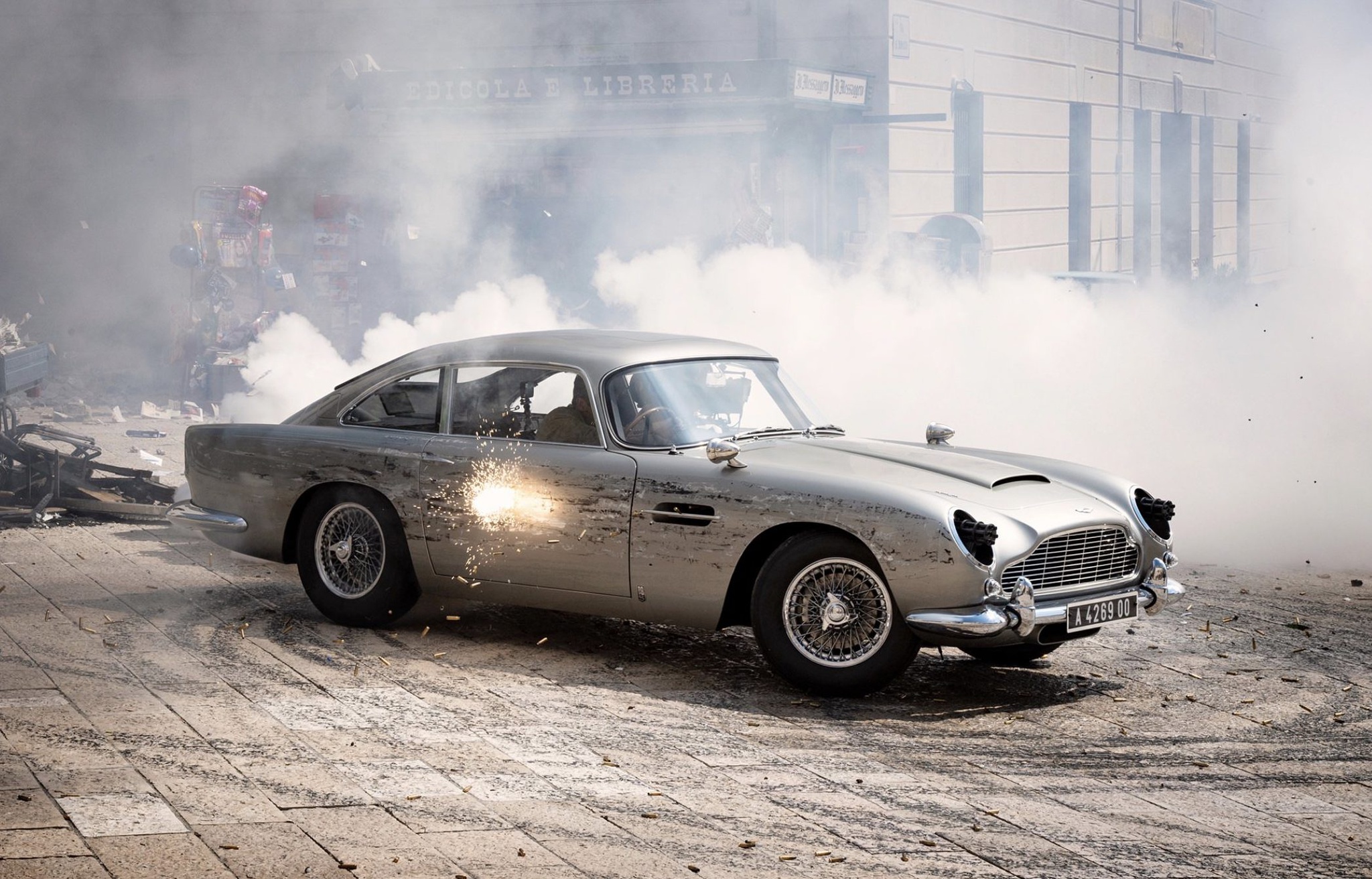 007 car