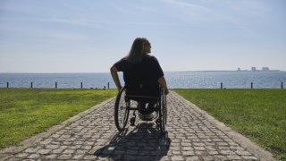 RG Rui Gaudêncio - 23 Setembro 2022 - Sofia Martns está em cadeira de rodas, viaja e dá conselhos sobre destinos acessíveis no seu blog. Setúbal. Público
